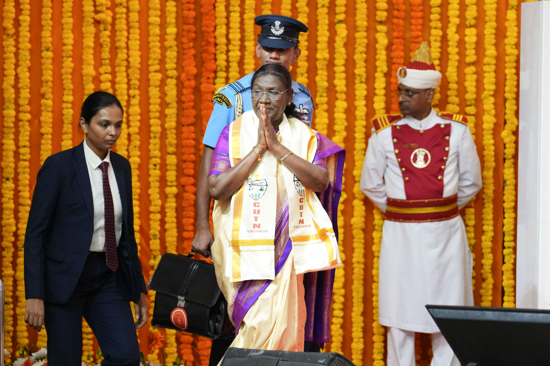 The processional, in CUTN colours